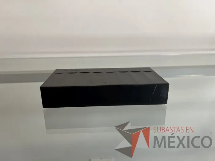 Lote 158 - Switch 8 puertos gigabit. Modelo: LS1008G - Imagen 9