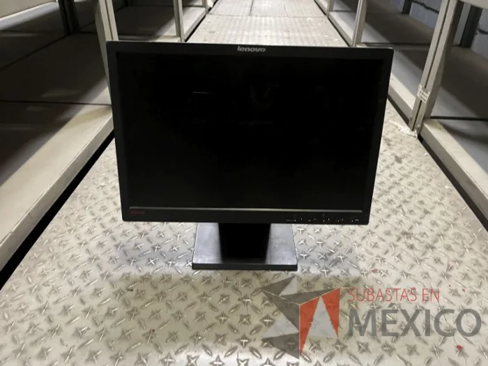 Lote 001 - 39 Monitores - Imagen 20
