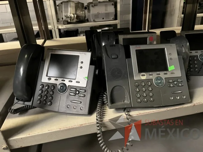 Lote 007 - 23 Teléfonos