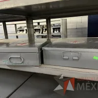 Lote 014 - 2 cajas para botiquin y 27 cajas metálicas color gris - Imagen 6