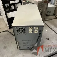 Lote 020 - 4 Reguladores de voltaje, 5 UPS y 1 Banco de baterias - Imagen 14