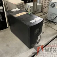 Lote 020 - 4 Reguladores de voltaje, 5 UPS y 1 Banco de baterias - Imagen 24