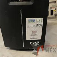 Lote 020 - 4 Reguladores de voltaje, 5 UPS y 1 Banco de baterias - Imagen 27