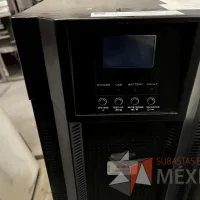 Lote 020 - 4 Reguladores de voltaje, 5 UPS y 1 Banco de baterias - Imagen 36
