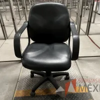 Lote 049 - 600 Sillas operativas con descansabrazos de diferentes modelos - Imagen 6