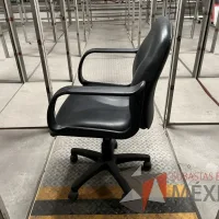 Lote 049 - 600 Sillas operativas con descansabrazos de diferentes modelos - Imagen 15