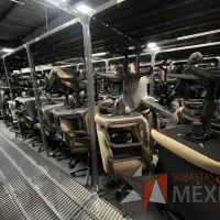 Lote 049 - 600 Sillas operativas con descansabrazos de diferentes modelos - Imagen 25