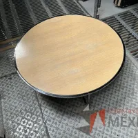Lote 031 - 11 Mesas de trabajo, circulares, rectangulares y de apoyo - Imagen 15