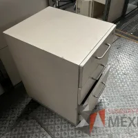 Lote 006 - 34 Archiveros de diferentes modelos, 5 Gabinetes y 4 Credenzas - Imagen 12