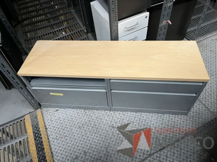 Lote 006 - 34 Archiveros de diferentes modelos, 5 Gabinetes y 4 Credenzas - Imagen 23