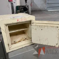 Lote 005 - 6 Cajas fuertes de diferentes modelos y Puerta blindada - Imagen 12