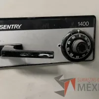 Lote 005 - 6 Cajas fuertes de diferentes modelos y Puerta blindada - Imagen 19