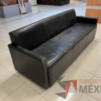Lote 047 - 7 Sillones de 3 plazas de diferentes modelos y 2 Bancas de espera de 3 plazas - Imagen 8