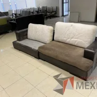 Lote 047 - 7 Sillones de 3 plazas de diferentes modelos y 2 Bancas de espera de 3 plazas - Imagen 23
