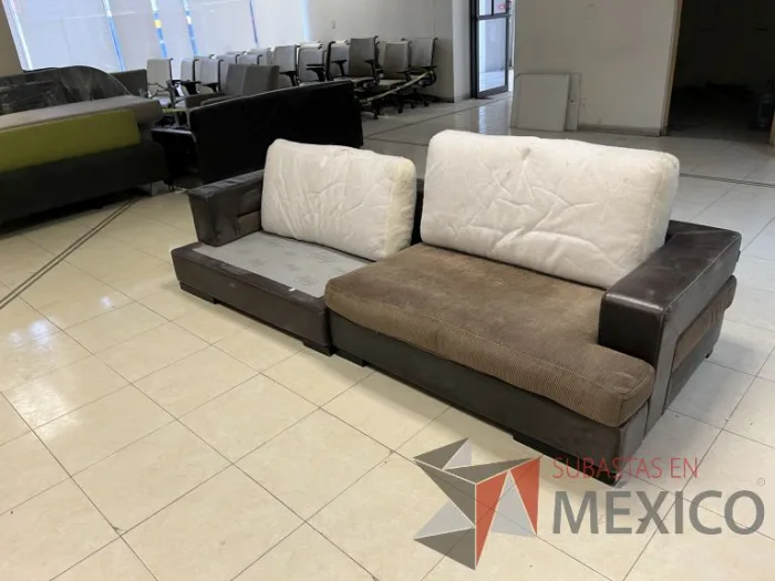 Lote 047 - 7 Sillones de 3 plazas de diferentes modelos y 2 Bancas de espera de 3 plazas - Imagen 23