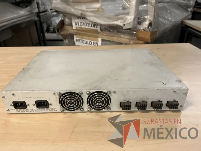 Lote 035 - 10 Modem, 63 Switch, Procesador de audio, 2 Chasis de comunicaciones y Gabinete metálico - Imagen 119