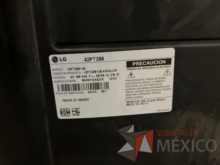 Lote 036 - 16 Pantallas de diferentes modelos y tamaños y Soporte para TV de 32" a 65" - Imagen 13