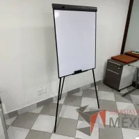 Lote 008 - Pizarrón blanco con tripié - Imagen 4