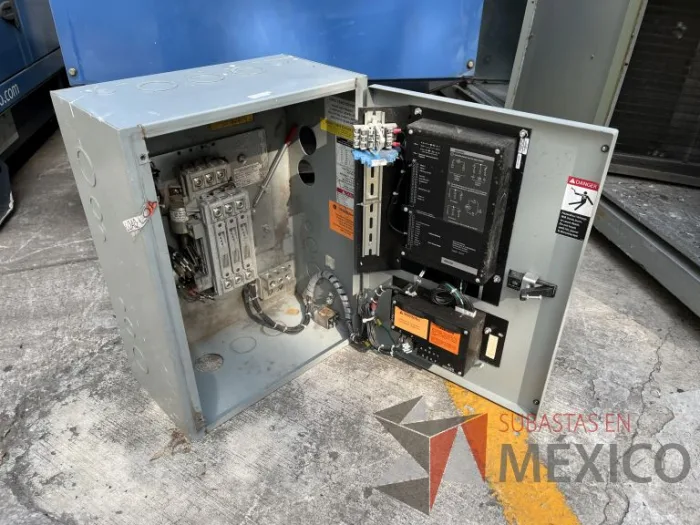 Lote 052 - Tablero de control y Switch de transferencia - Imagen 11