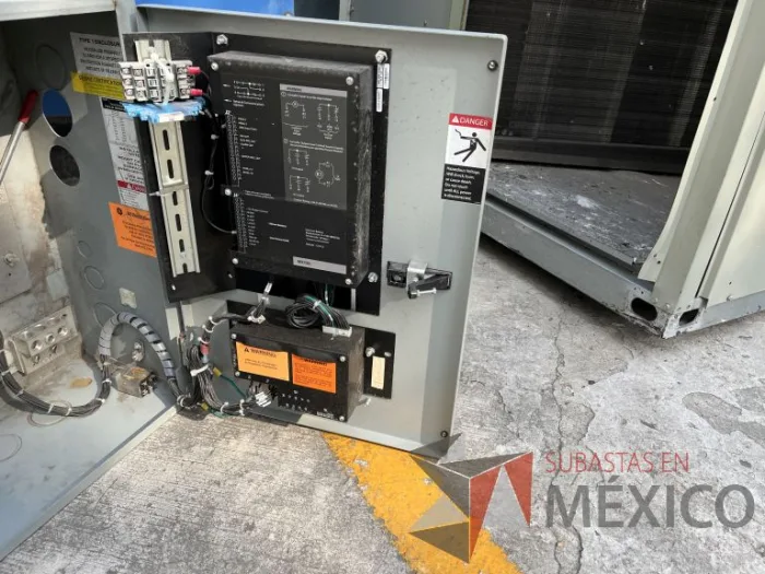 Lote 052 - Tablero de control y Switch de transferencia - Imagen 12