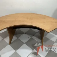 Lote 012 - Mesa semicircular color madera - Imagen 2