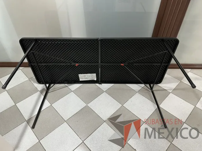 Lote 028 - Mesa plegable color negro - Imagen 7