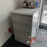 Lote 021 - 3 Archiveros verticales de 3 cajones color gris - Imagen 3