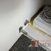 Lote 043 - Gabinete de 2 puertas color gris - Imagen 3