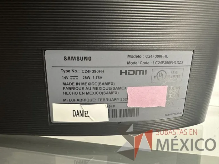 Lote 205 - Monitor de 24". Modelo: C24F390FHL. - Imagen 11