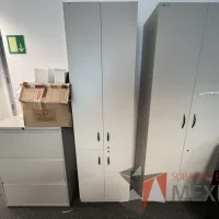Lote 055 - Gabinete alto con 2 puertas color gris - Imagen 5