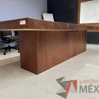 Lote 001 - Mesa de sala de juntas para 10 personas con orificio para conexiones - Imagen 3