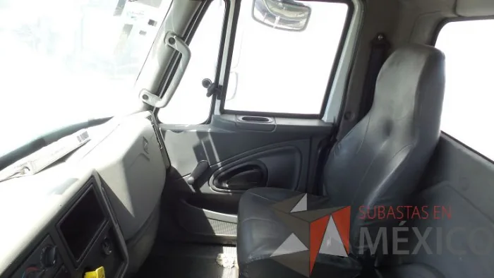 Lote 011 - International 7400 SBA 6X4, Año 2019 - Imagen 35