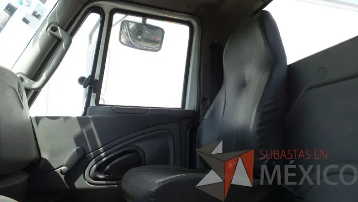 Lote 011 - International 7400 SBA 6X4, Año 2019 - Imagen 64