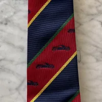 Lote 033 - Traction Universelle. Corbata de seda