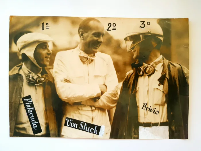 Lote 006 - Foto en B/N Trio de campeones