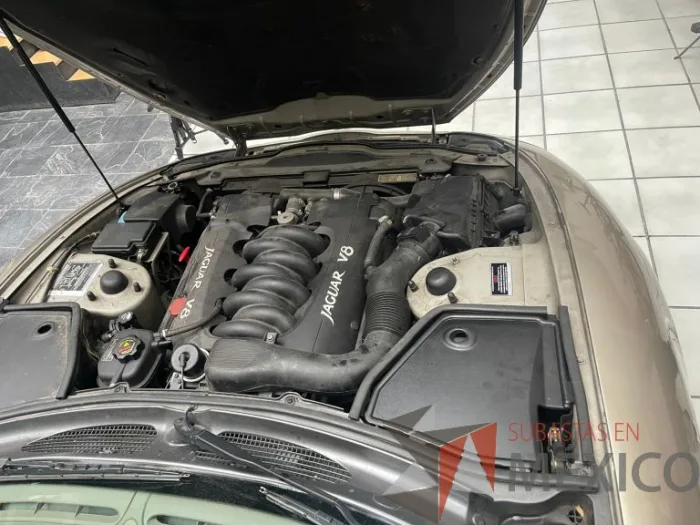 Lote 003 - Jaguar XK8 Coupé 1988 - Imagen 5