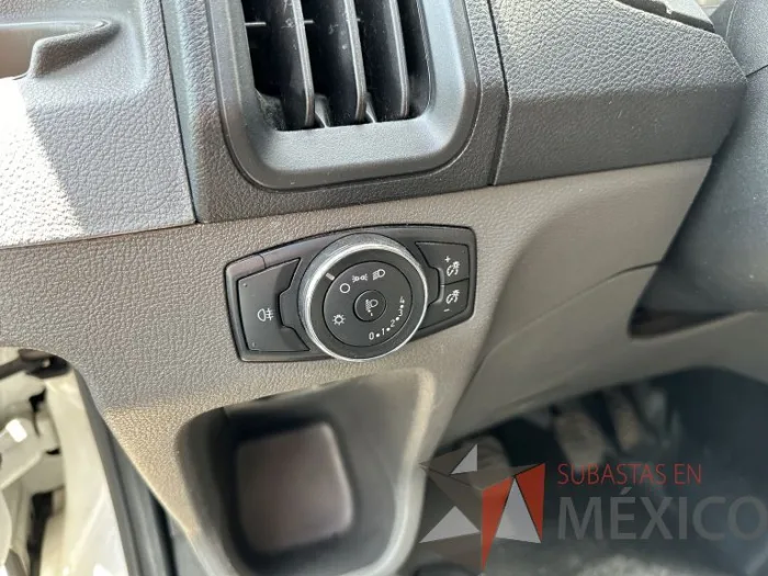 Lote 018 - Ford Transit Jumbo 2020 - Imagen 25