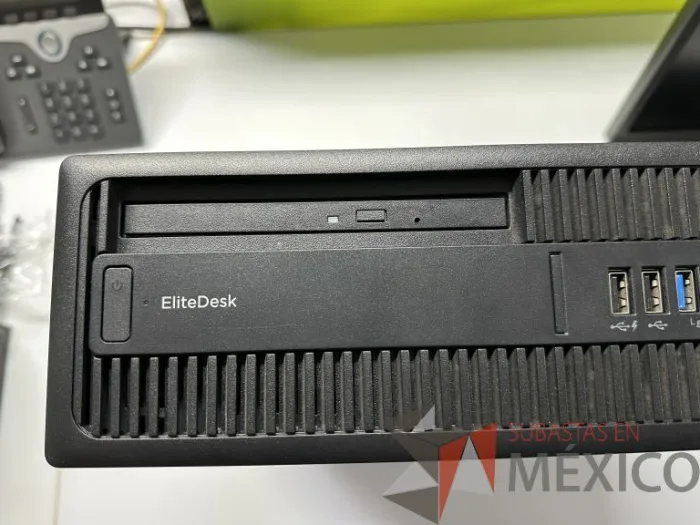 Lote 112 - Computadora de Escritorio de Alto Rendimiento marca HP EliteDesk 705 G3 SFF con 16 GB RAM, 500 GB Disco Duro y Monitor HP de 24" de alta resolución V244h - Imagen 4