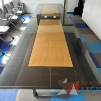 Lote 001 - Mesa de sala de juntas para 14 personas