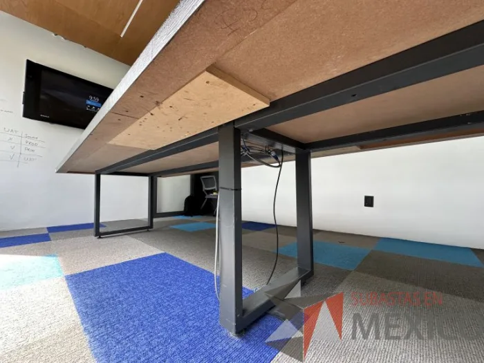 Lote 001 - Mesa de sala de juntas para 14 personas - Imagen 13