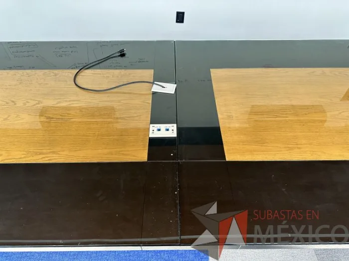 Lote 001 - Mesa de sala de juntas para 14 personas - Imagen 14
