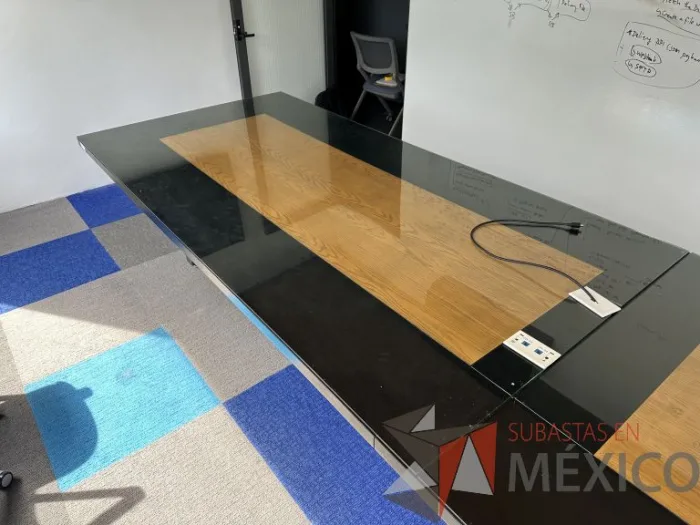 Lote 001 - Mesa de sala de juntas para 14 personas - Imagen 15