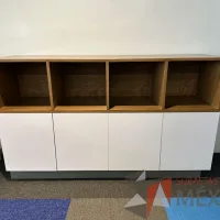 Lote 004 - 14 Credenzas  con 4 puertas y 4 espacios