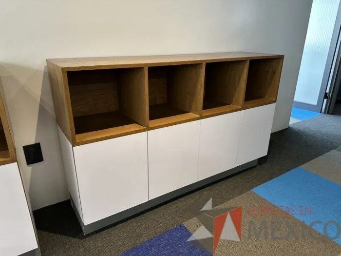 Lote 004 - 14 Credenzas  con 4 puertas y 4 espacios - Imagen 5