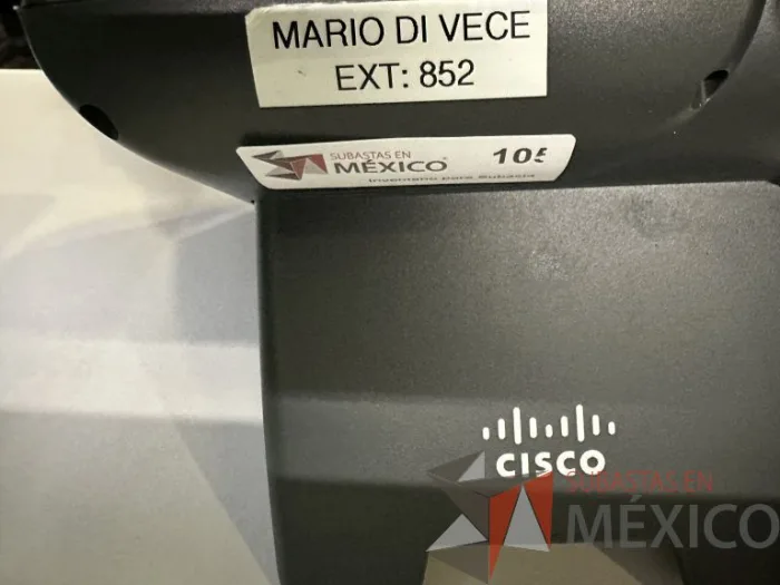 Lote 015 - 5 CISCO IP PHONE.  Modelo: SPA-501G - Imagen 2