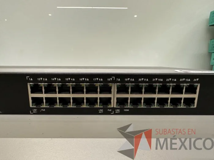 Lote 017 - 2 Switch CISCO SF200-24P de 24 puertos, marca CISCO - Imagen 4
