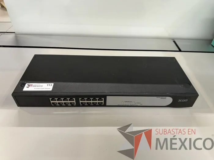 Lote 023 - Switch 3COM 286 de 16 puertos