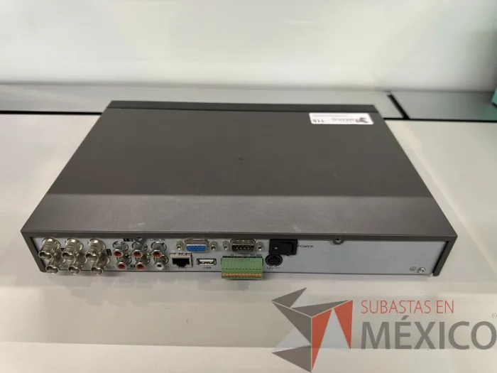 Lote 025 - Digital Video Recorder.  Modelo: DS-7204HVI-ST. Marca: HIKVISION - Imagen 6