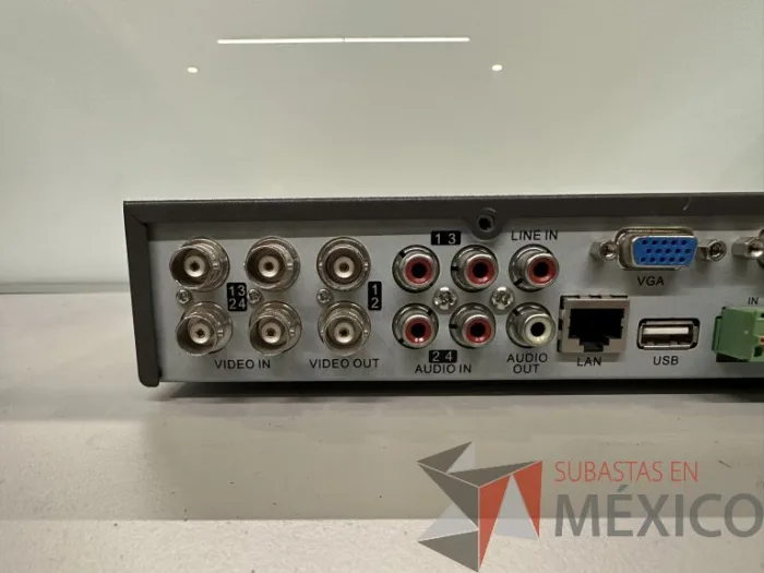 Lote 025 - Digital Video Recorder.  Modelo: DS-7204HVI-ST. Marca: HIKVISION - Imagen 7