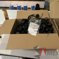 Lote 028 - 3 cajas con mouses - Imagen 5
